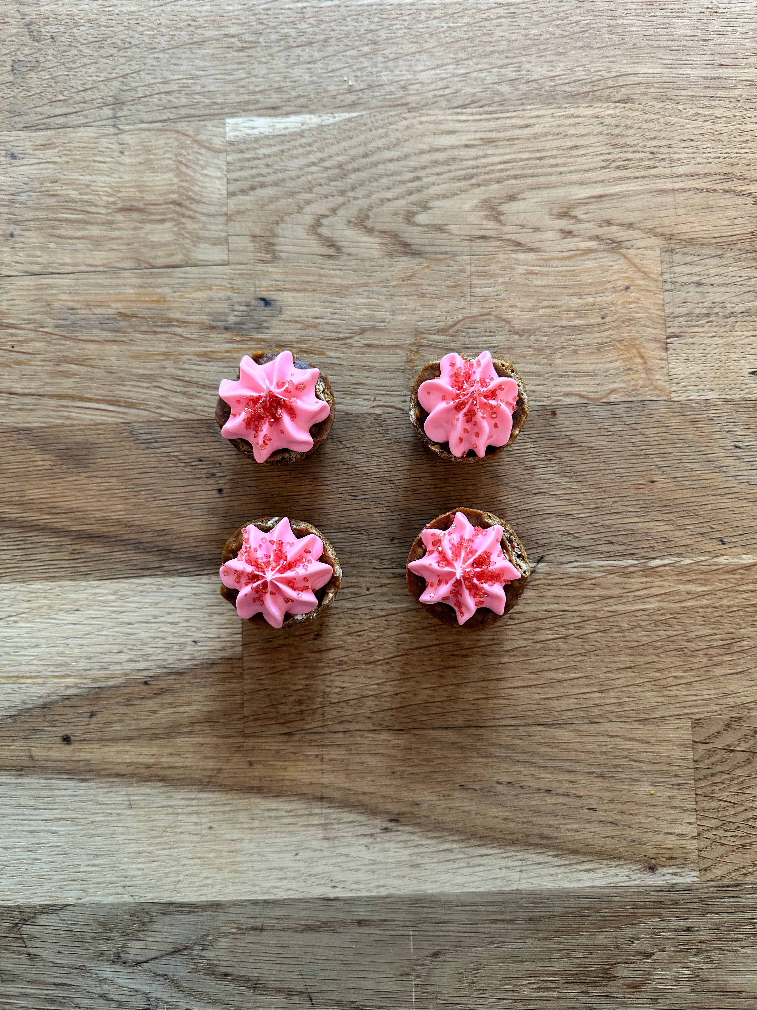 Pretty pony muffins~ Red sprinkles