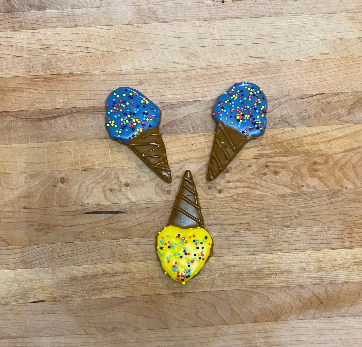 Blue & Yellow ice cream’s